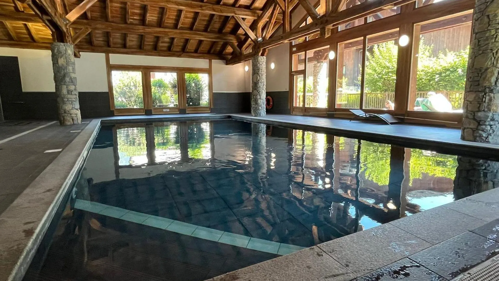Duplex 4 chambres avec piscine à Samoëns - Résidence de standing - FR-1-629-149 Francja