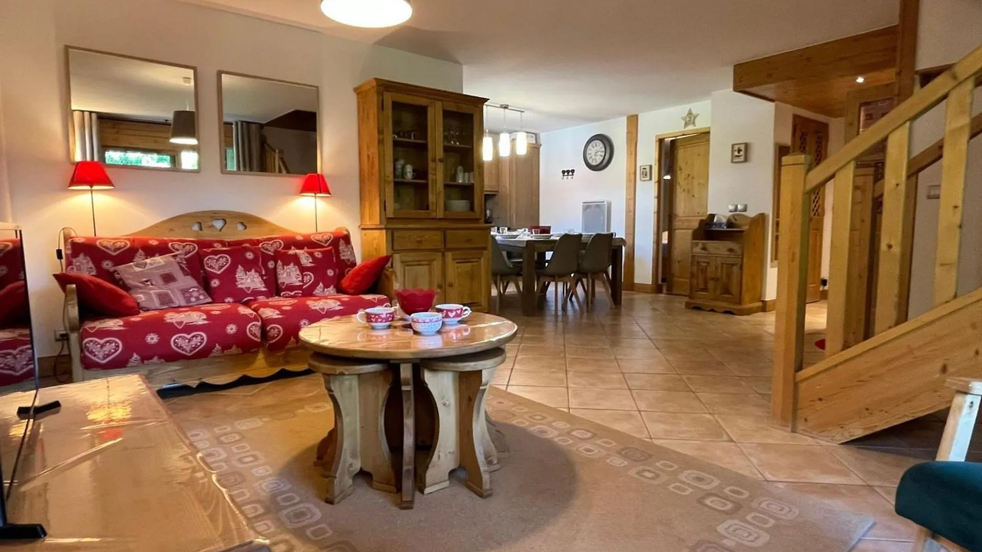 Duplex 4 chambres avec piscine à Samoëns - Résidence de standing - FR-1-629-149